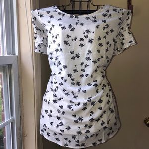 Lane Bryant 22 b/w flutter sleeve top tee plus